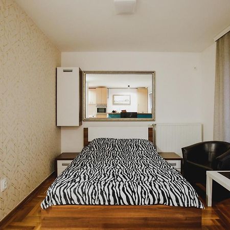 Prestige Apartment Gornji Milanovac Eksteriør bilde