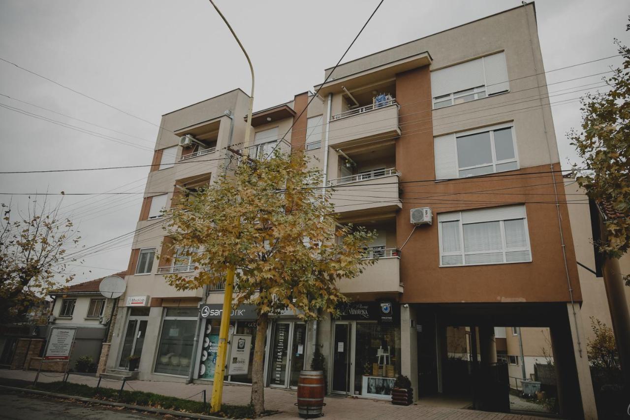 Prestige Apartment Gornji Milanovac Eksteriør bilde